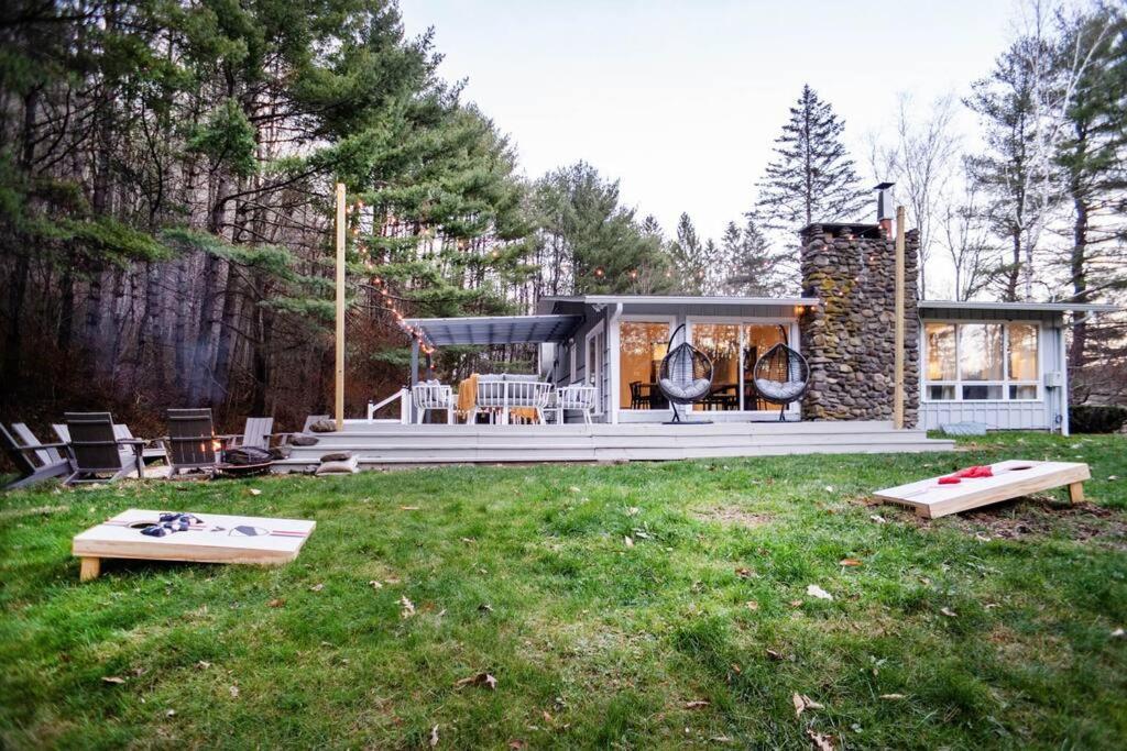 Prattvilla -Catskill -Mountain Escape 5 Bedroom ,3 Bath With Hot Tub Prattsville Екстериор снимка